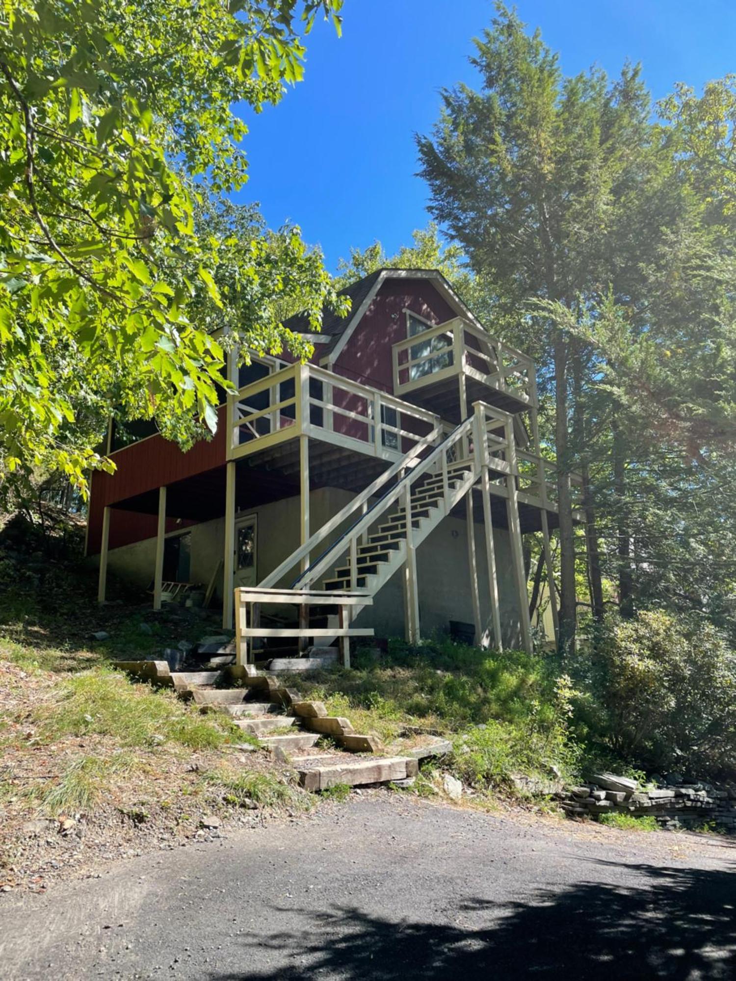 Saw Creek Cabin - Regent Hilltop Bushkill Exterior foto